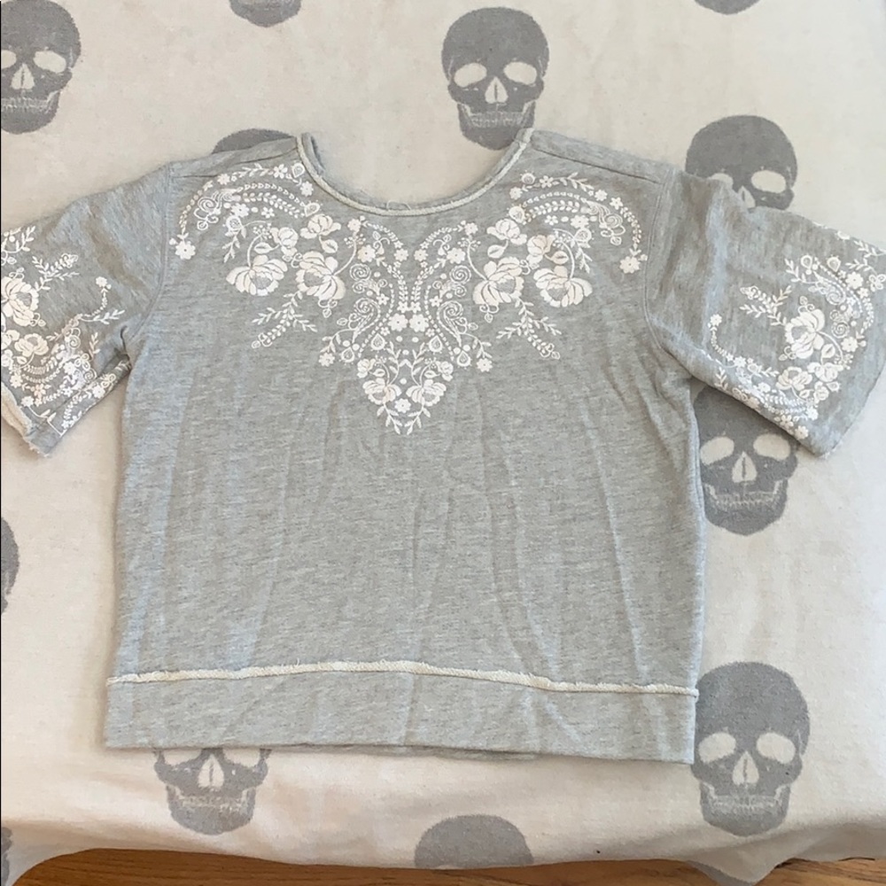 Bell short sleeve Maurice’s sweatshirt